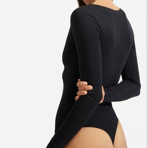 NEW Everlane Black V-Neck Long Sleeve Thong One-Piece Bodysuit Top - Picture 11 of 12